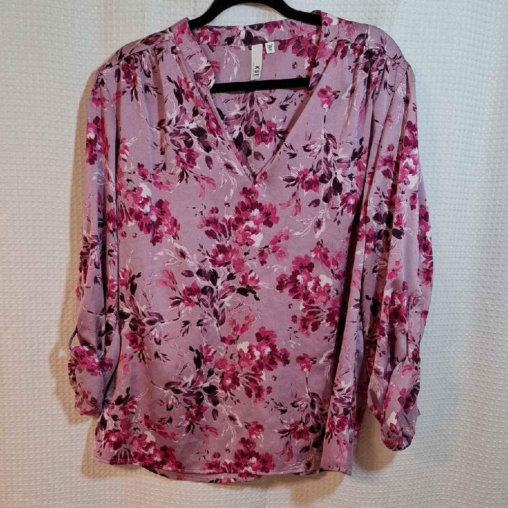 ✨ Kut from the Kloth Pink Floral Button-Down Shirt – Size XL, Tab-Sleeves ✨